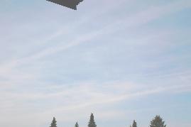 30.05.2004: 10 Uhr 57: Folgen der Chemtrails im Bereich Konstanz-Obersee, Richtung Schweiz: ziemlich geschlossene Ct-Wolkendecke, die Sonnenlicht stark mindert und Temperatur khl hlt